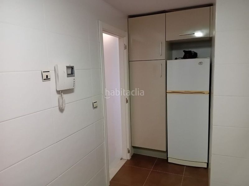 Foto c9ae63d4-8d00-4f76-9402-f26e8f5855fd. Pis amb calefacció aparcament piscina a El Perellonet Valencia