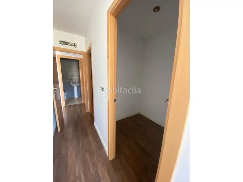 Foto eb0125ad-9012-4b5f-bda5-d7c5c97d1433. Pis a Nou Moles Valencia