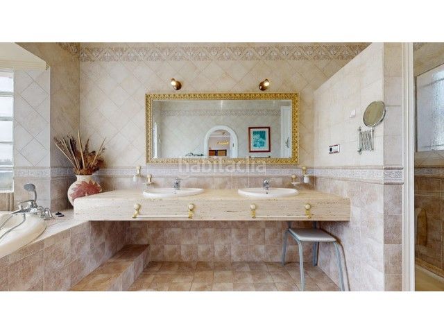 Foto a99aa8d6-57ea-4ff9-abea-dfa2374a8569. Xalet amb calefacció aparcament piscina a Casco Urbano Moraira