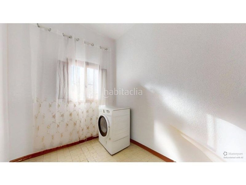 Foto 12e272c4-9692-4e8d-bda0-e58664fd8f9b. Casa amb aparcament a Onda