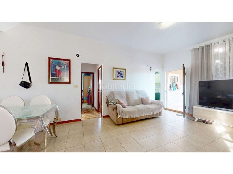 Foto 9fe0a0db-5f9c-4ebd-b89e-b8db2ea4ffc5. Casa amb aparcament a Onda