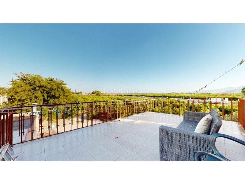 Foto bdcb6506-7674-4f59-8543-5f61012f9ff8. Casa amb aparcament a Onda