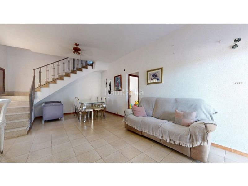 Foto f0a21a29-431a-41df-8b5f-646aab4842e1. Casa amb aparcament a Onda