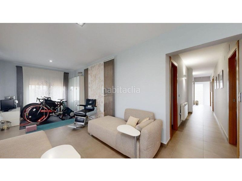 Foto 1053c1e5-8367-4af1-b021-3eb6043300e7. Casa amb calefacció aparcament piscina a Riba - roja de Túria