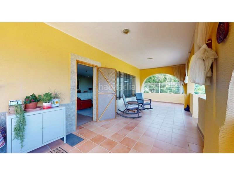 Foto 505d2e09-6652-4914-bb70-ea294cc3c847. Casa amb calefacció aparcament piscina a Riba - roja de Túria