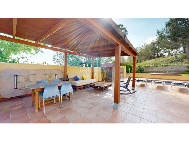 Foto 70353a68-f383-423a-ae97-683b6137b1b8. Casa amb calefacció aparcament piscina a Riba - roja de Túria