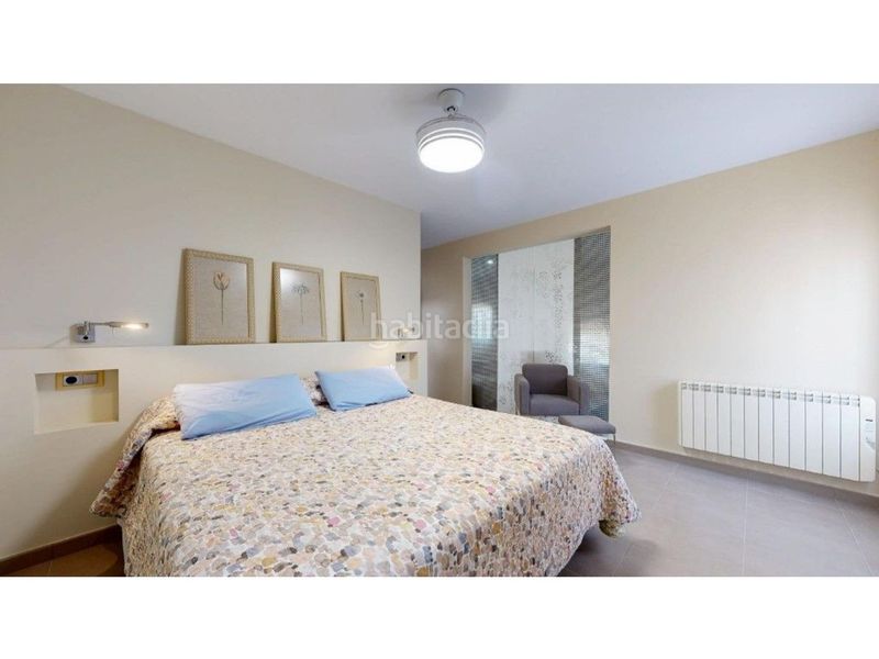 Foto 90d62c5f-38d2-4630-881e-404bd99d3c93. Casa amb calefacció aparcament piscina a Riba - roja de Túria