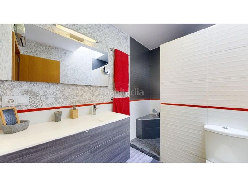 Foto a17ec57e-5a65-4ba6-8431-936f73f4a07c. Casa amb calefacció aparcament piscina a Riba - roja de Túria