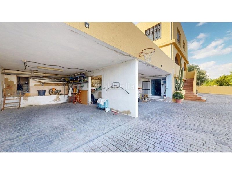 Foto d0b1e342-0aa7-4c94-8d76-848fd8b26f50. Casa amb calefacció aparcament piscina a Riba - roja de Túria
