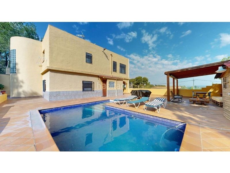 Foto d73bebbd-5877-407d-9700-716c9da2abb5. Casa amb calefacció aparcament piscina a Riba - roja de Túria