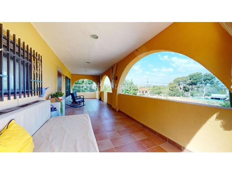 Foto d8301ca3-6ae1-4994-b1ea-c3aaad15cb07. Casa amb calefacció aparcament piscina a Riba - roja de Túria