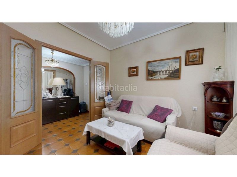 Foto edc56da3-f5f5-4527-b0ae-3d57b3b1e1b4. Pis a Sueca Sueca