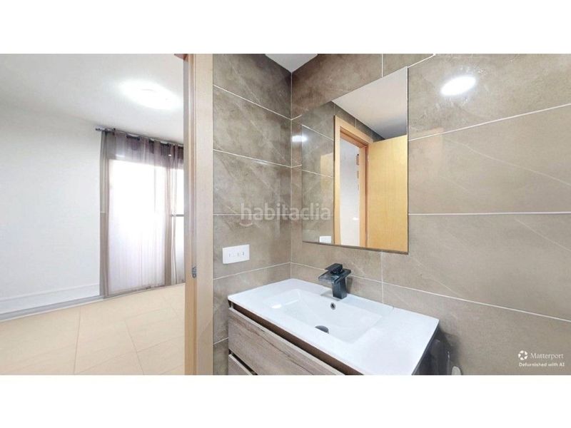 Foto 680f5375-2ada-42b6-a58c-c6a09f1d503b. Casa adossada amb aparcament piscina a Playa-Ben Afeli Almazora / Almassora