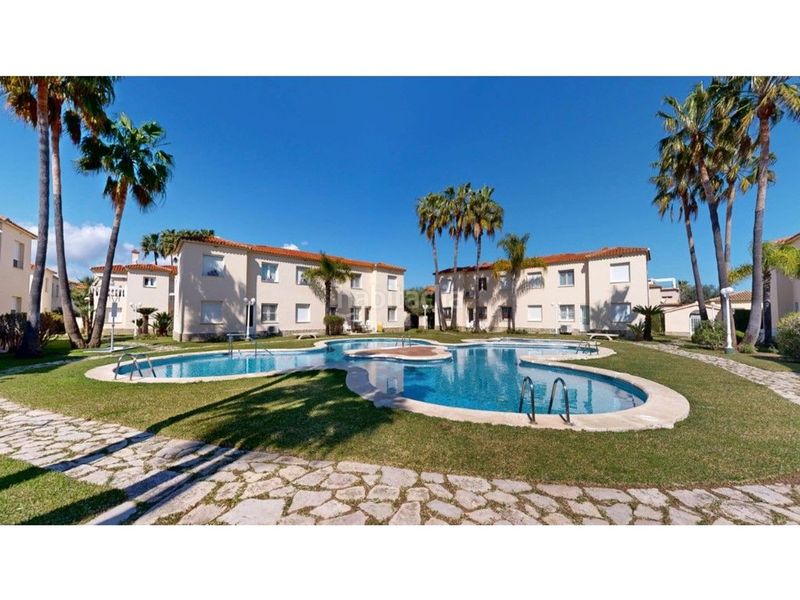 Foto a4c52577-b65a-45cb-8fa8-d9740c064697. Pis amb aparcament piscina a Oliva nova Oliva