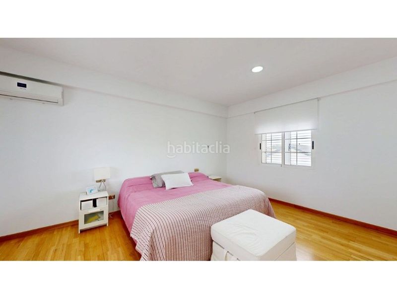 Foto 1d223440-ad61-47b7-b942-2985ac6f68d9. Chalet  4 habitaciones 1 estancias 103011658 en Eliana (l´)