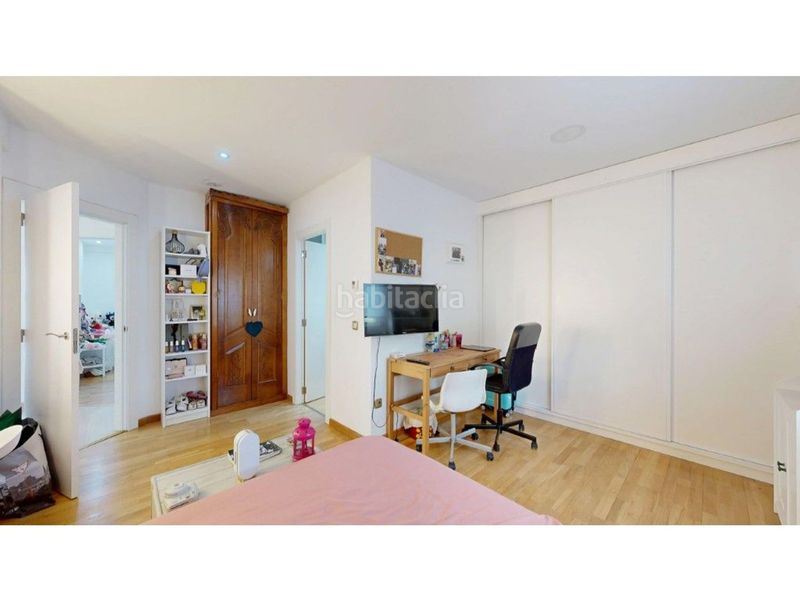 Foto 9a6d24d4-e739-49f1-8a3f-3e5740e60ad0. Chalet  4 habitaciones 1 estancias 103011658 en Eliana (l´)