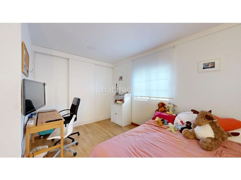Foto b1c288e2-fcc4-4d40-83f9-7dd73e1a8e0a. Chalet  4 habitaciones 1 estancias 103011658 en Eliana (l´)