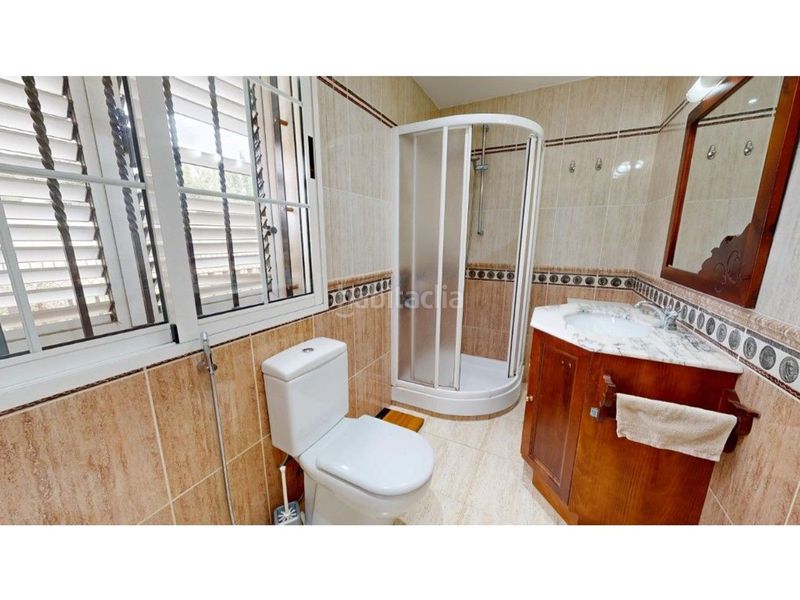 Foto e5085e72-c28b-4772-b71d-1e7328415bbd. Chalet  4 habitaciones 1 estancias 103011658 en Eliana (l´)