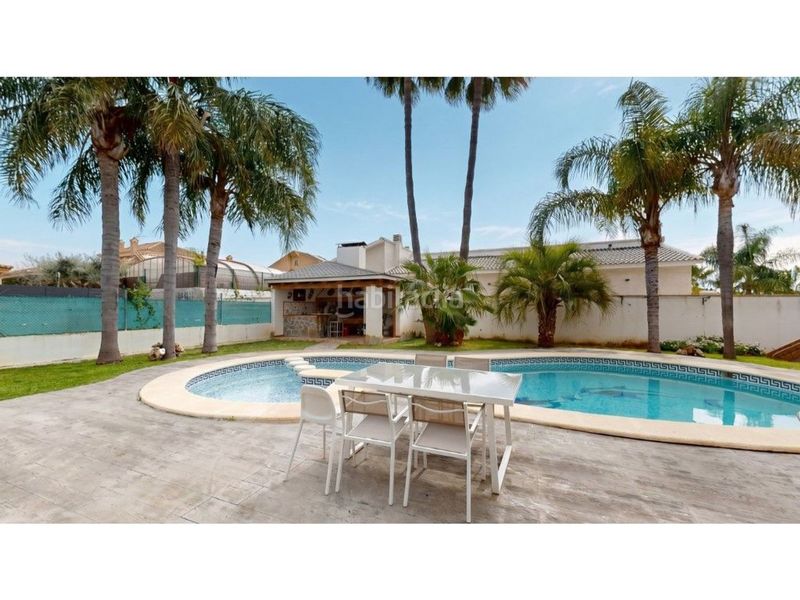 Foto e9f997d4-2133-48a2-894b-cd57edd8685f. Chalet  4 habitaciones 1 estancias 103011658 en Eliana (l´)