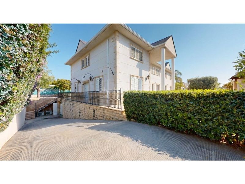 Foto ecd2c6a8-bfb4-40fa-92a1-39f712ac3ecc. Chalet  4 habitaciones 1 estancias 103011658 en Eliana (l´)