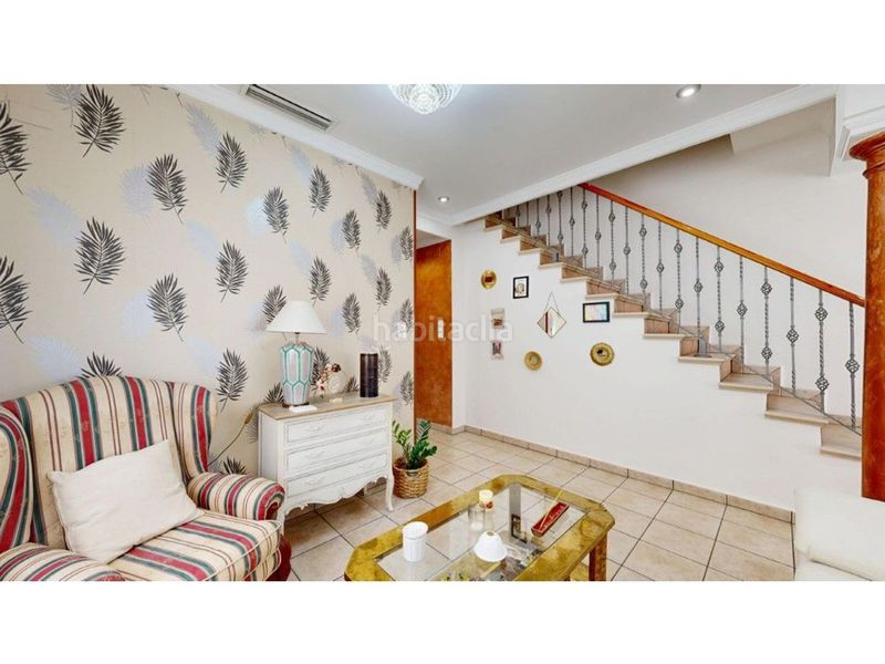 Foto c467f040-98aa-47b9-92f2-5e21e413b0a0. Casa amb calefacció aparcament a Carcaixent