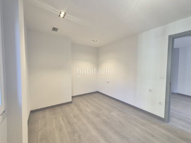 Foto e4eb62f4-6652-4e1f-a4ff-d58227e3f6a4. Pis amb calefacció a Torrero Zaragoza