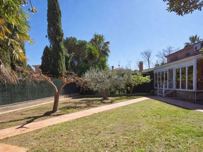 Foto b651fb28-c682-4070-bc57-34b5482cd141. Casa amb calefacció aparcament piscina a Miralbueno Zaragoza