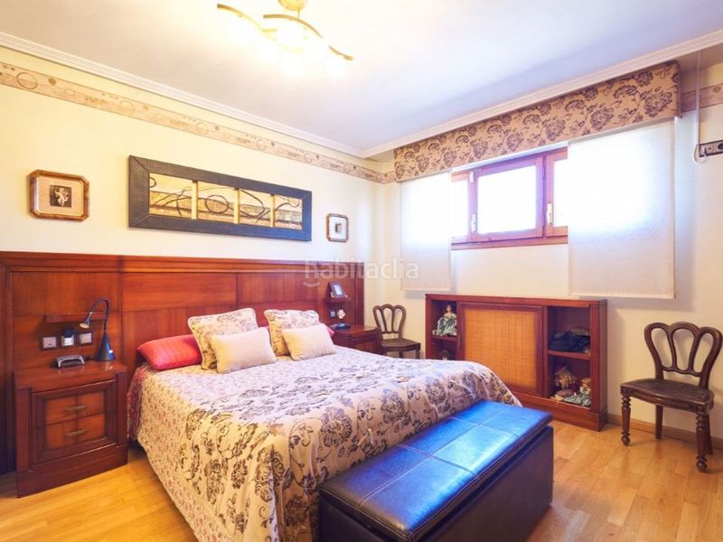 Foto dc6310c6-1f86-4269-8725-e1ae0623e070. Casa amb calefacció aparcament piscina a Miralbueno Zaragoza