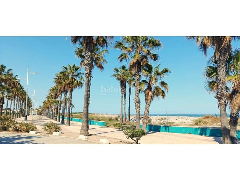 Foto b2e67755-2db7-4cd6-8fb7-f59a1cdb54ee. Pis a Playa Burriana