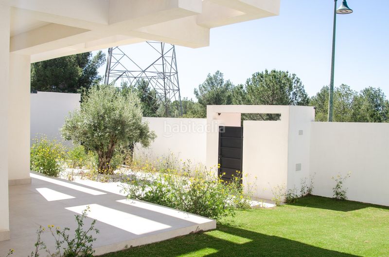 Foto 4d688592-e838-4fc2-bdfd-6132a6022b51. Xalet amb aparcament piscina a Torre en Conill-Cumbres de San Antonio Bétera