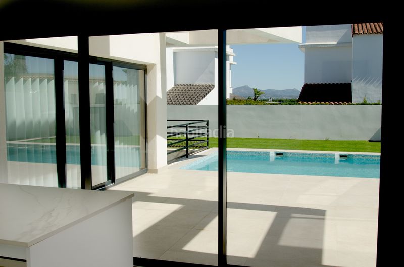 Foto 8bcbacef-33ba-4d8e-8e7c-f74d96ace3e9. Xalet amb aparcament piscina a Torre en Conill-Cumbres de San Antonio Bétera