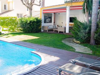 Doppelhaus  Calle romer. Chalet pareado en venta en gallipont
