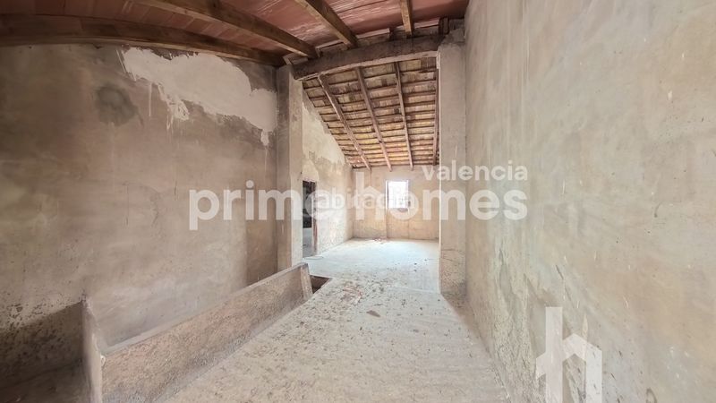 Foto 71325298-97f9-41f3-92fd-4df164b98437. Casa a El Castellar i l'Oliverar Valencia