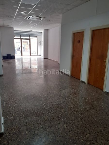 Foto d9b79a20-04c5-44db-bfc7-a96c1ddcd9e1. Edificio  en Alquenència - Venècia Alzira