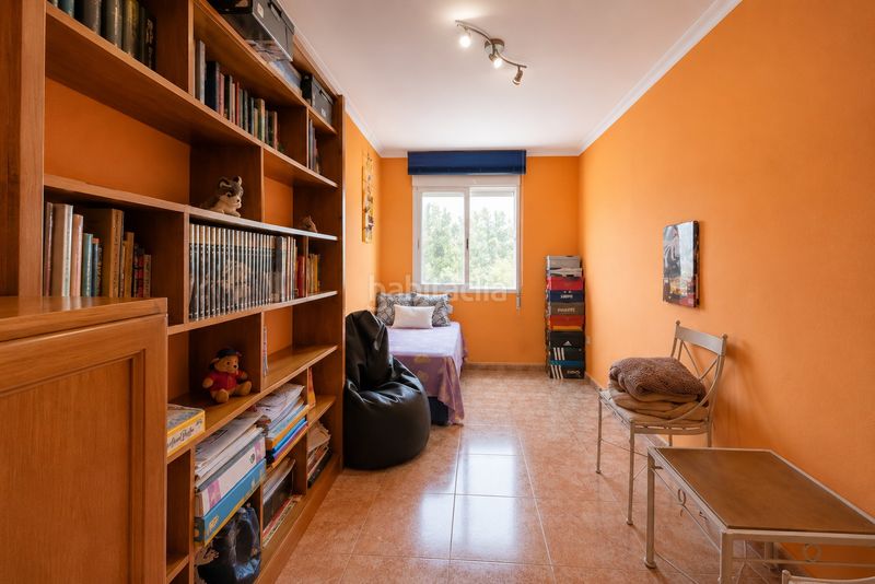Foto b715017f-97bb-452d-b368-915e6f6d0f65. Casa adossada amb calefacció a Moncada