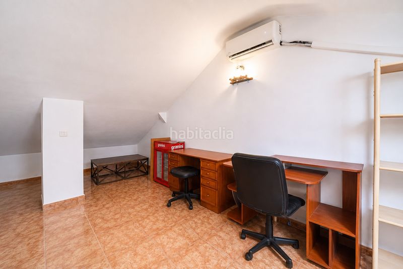 Foto ce4d0757-fee8-42fb-8e5e-8bbac184c671. Casa adossada amb calefacció a Moncada