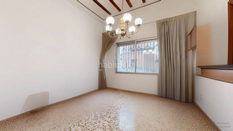 Foto 9e1c1acc-ff02-438a-b378-d30b55fe0d27. Casa amb aparcament a Llutxent