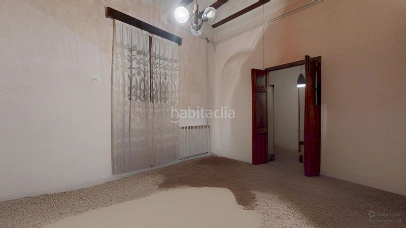 Foto b12b6de9-7fc0-4562-b281-c224688b6cd1. Casa amb aparcament a Llutxent