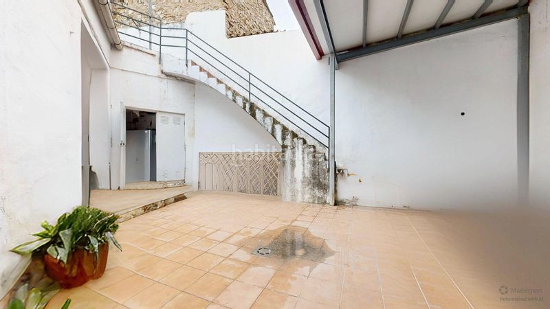 Foto bde26138-7357-4548-8a7c-7fa7c854ef14. Casa amb aparcament a Llutxent