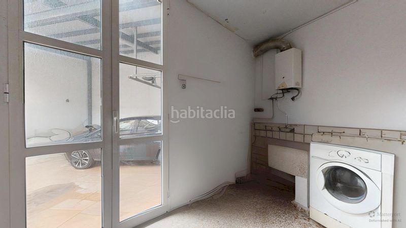 Foto caa431f9-b5de-498e-955b-912f31aad4e6. Casa amb aparcament a Llutxent
