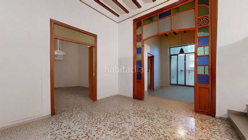 Foto fcd9b4c2-4a2d-4c5f-aef8-2ee78f2c3d1f. Casa amb aparcament a Llutxent