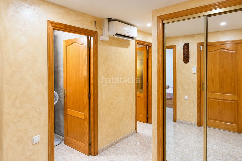 Foto f2c19bc8-a558-4711-aca1-e5d02eadf9d3. Pis amb calefacció a Serra