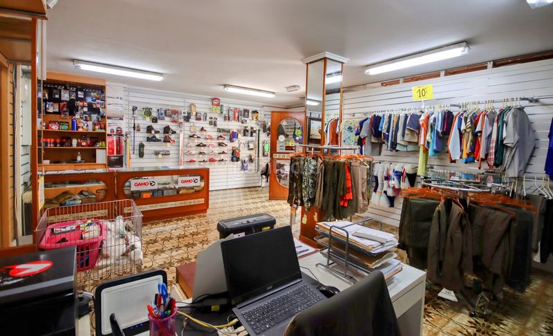 Foto 837dda0b-cd79-4a79-9051-924f67bc62cb. Local comercial a Moncada