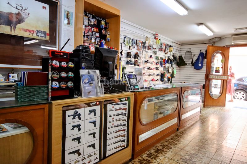 Foto e9c3f7ea-90cb-49f8-a71b-2c37001bd11c. Local comercial a Moncada