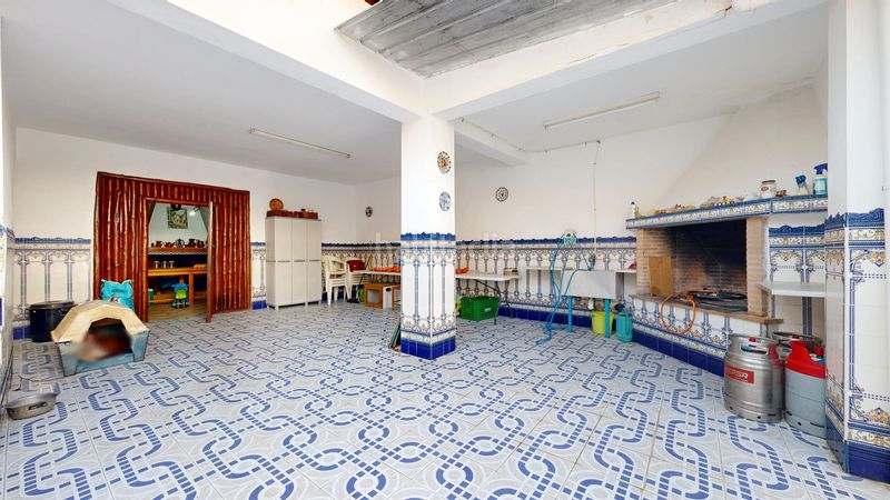 Foto 60b64a76-5a7e-42b6-b4f8-d1fb5b6276da. Casa a Centro Chiva