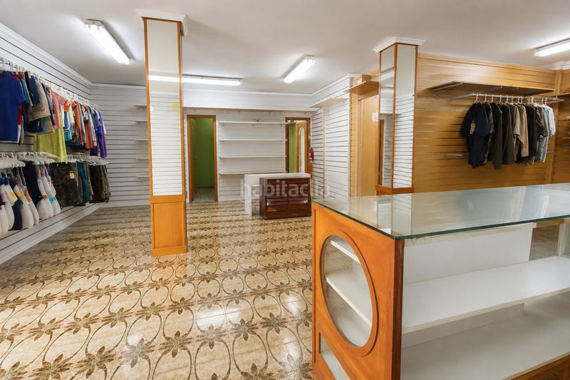 Foto 9d1bb6fc-c12c-438a-bf60-22f3f594646e. Local comercial a Moncada