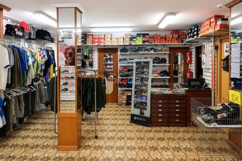 Foto f238f0a0-b1cd-4ca5-a3f3-670a2b93e483. Local comercial a Moncada
