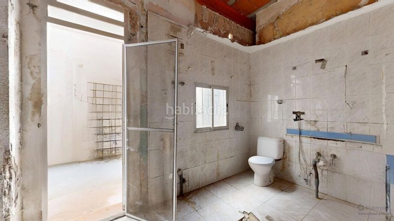 Foto b42daa51-3c48-4ac7-b51e-fcc8efd5a6c2. Casa a El Cabanyal-El Canyamelar Valencia