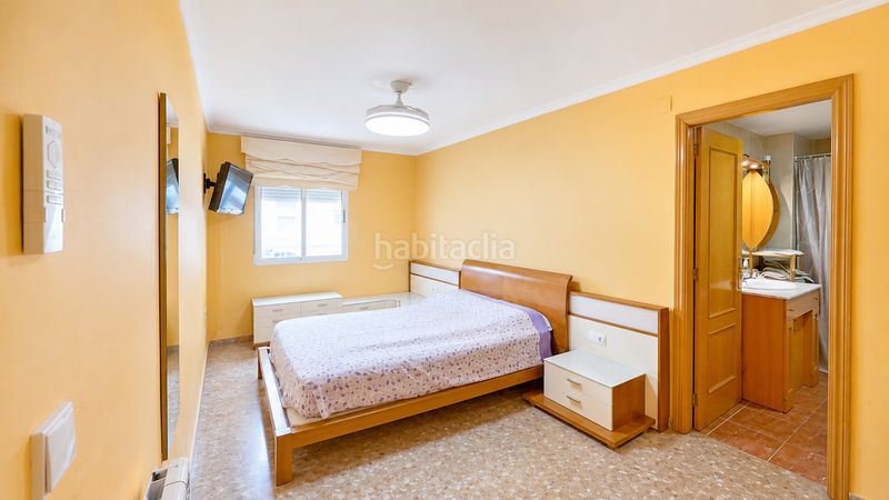 Foto 76f04295-fa85-4838-91db-6c53084bbb76. Flat with heating in Cheste