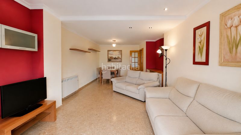 Foto b2e55d5e-5bd9-4a9b-a746-c52d4613c9f0. Flat with heating in Cheste